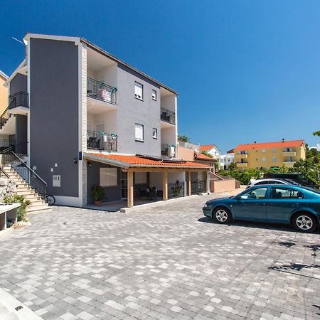 Apartments With A Parking Space Baska, Krk - 18808 Exterior photo