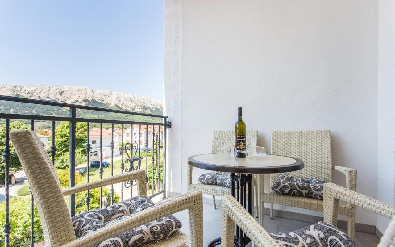 Apartments With A Parking Space Baska, Krk - 18808 Exterior photo